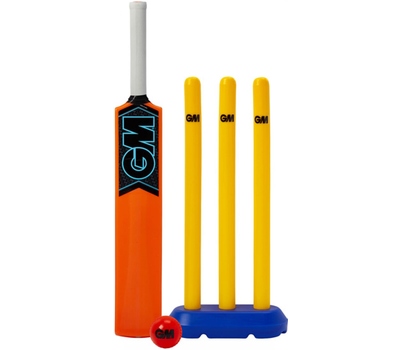 GM Gunn and Moore Striker Cricket Set